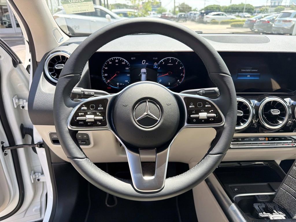 Used 2023 Mercedes-Benz GLA 250 image 21