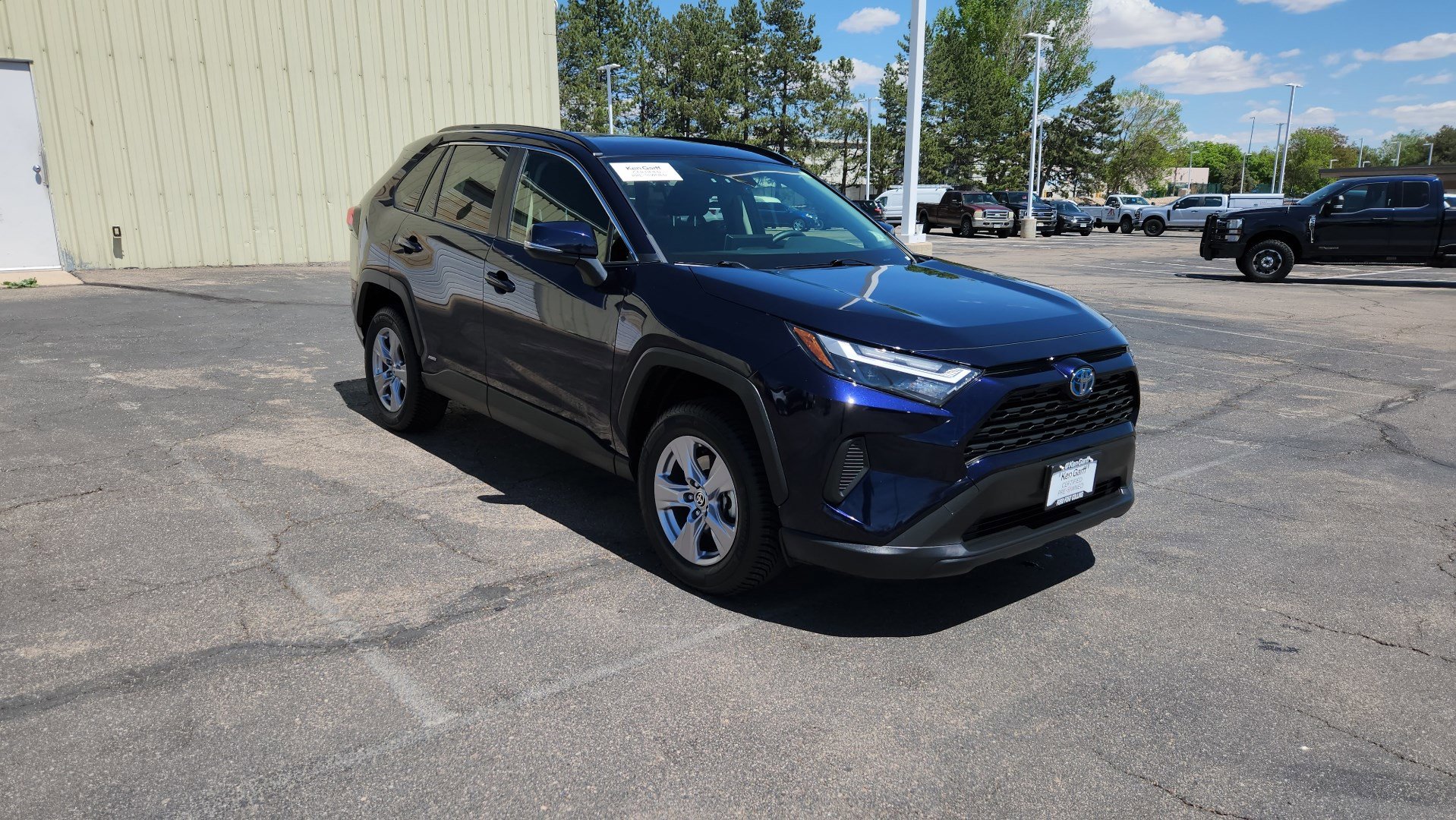 Used 2023 Toyota RAV4 XLE w/ Convenience Package AWD/4WD image 19