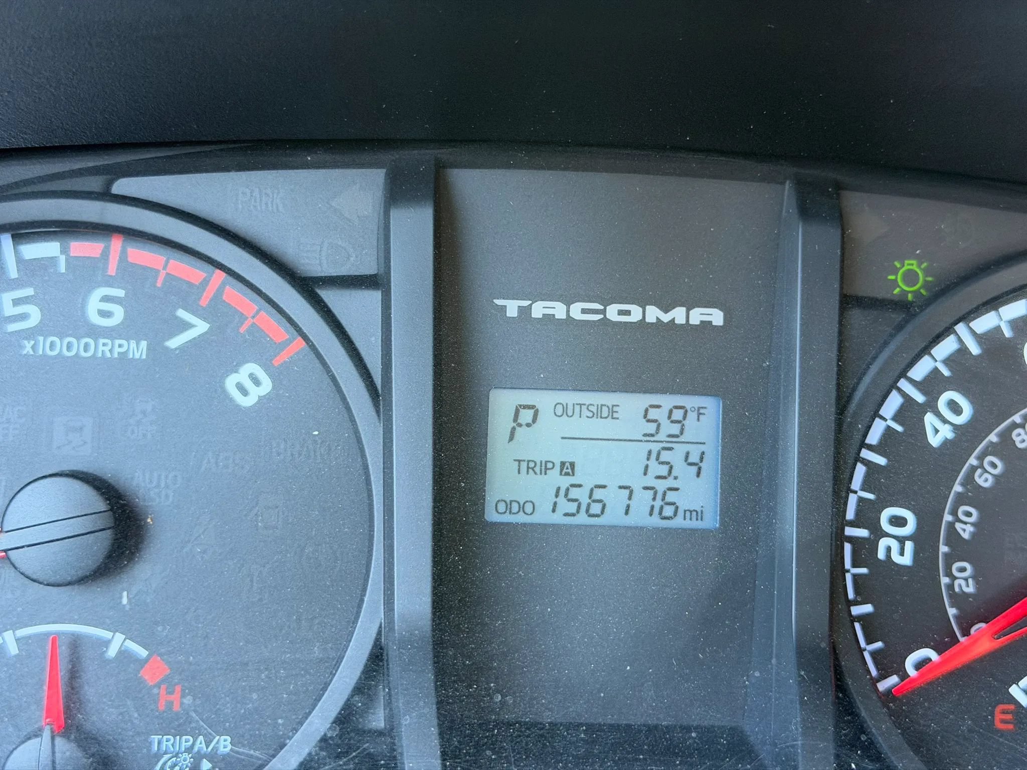 Used 2016 Toyota Tacoma SR RWD image 28