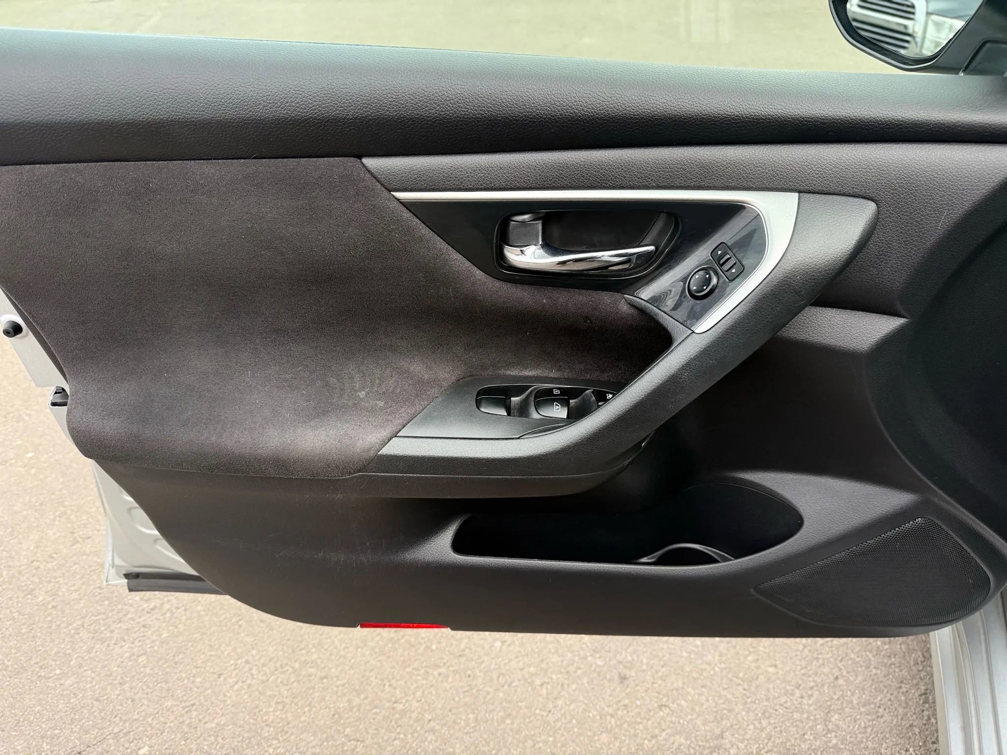 Used 2013 Nissan Altima 3.5 SV w/ Navigation Pkg image 13