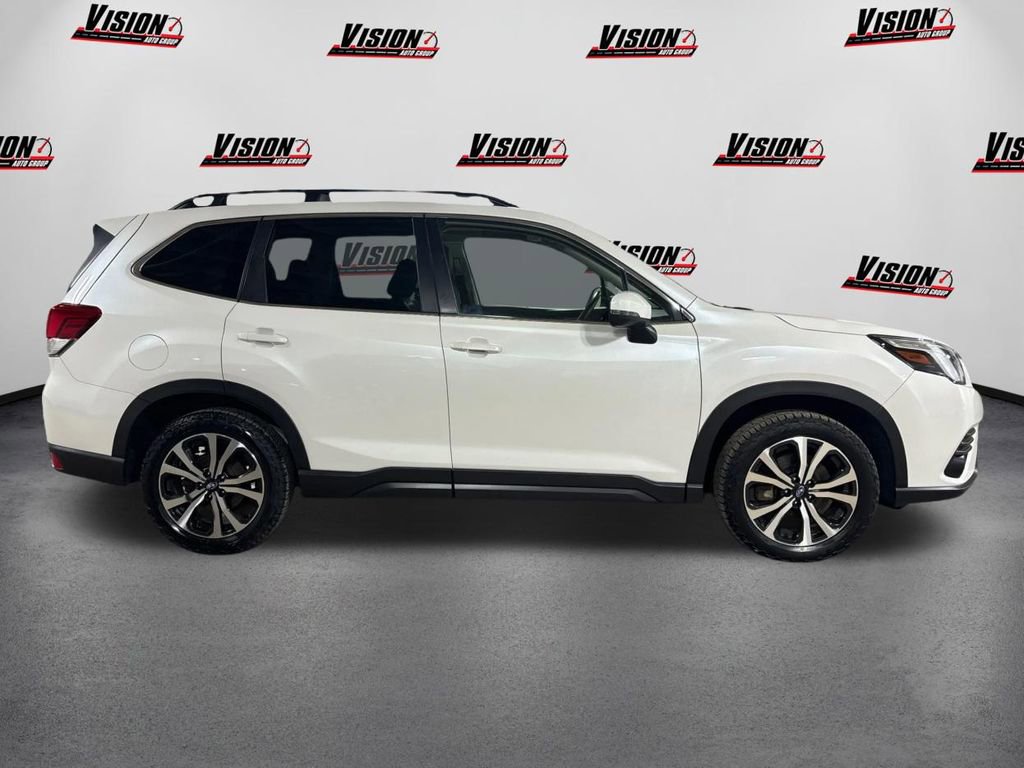 Used 2022 Subaru Forester Limited AWD/4WD image 4
