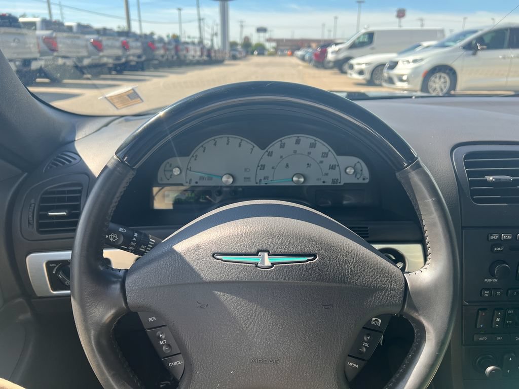 Used 2002 Ford Thunderbird RWD image 15
