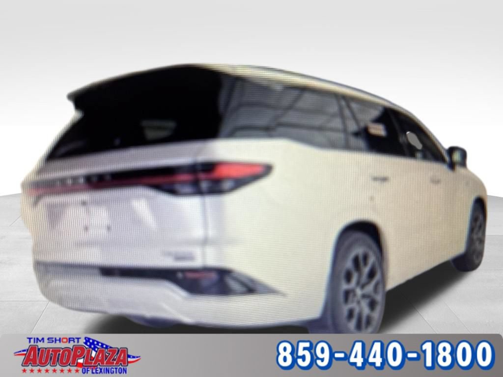 Used 2024 Lexus TX 500h AWD w/ Technology Package image 4