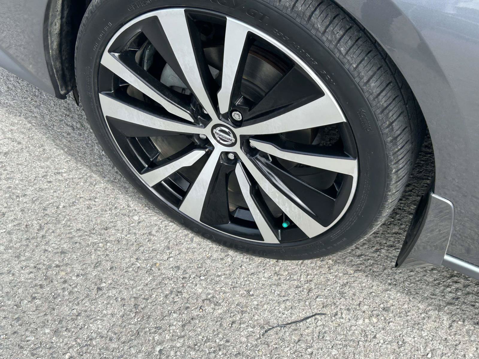 Used 2020 Nissan Altima 2.5 SR AWD/4WD image 9