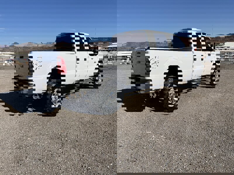 Used 2016 Ford F350 XLT image 3