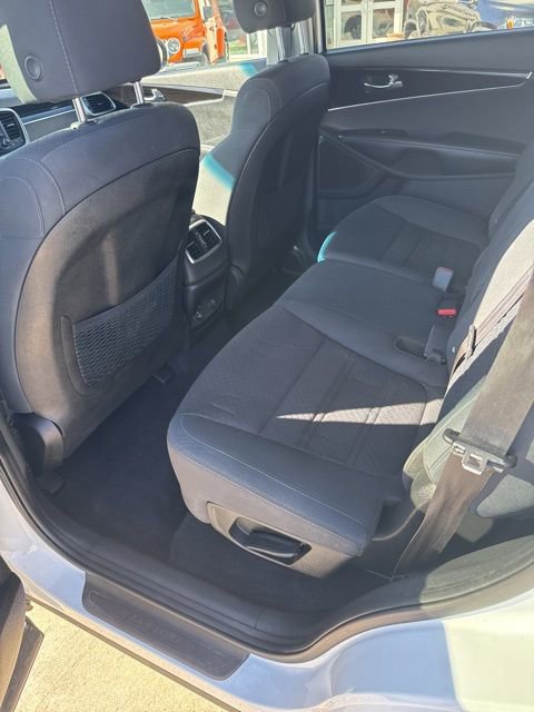 Used 2020 Kia Sorento LX w/ LX I4 Convenience Package AWD/4WD image 13