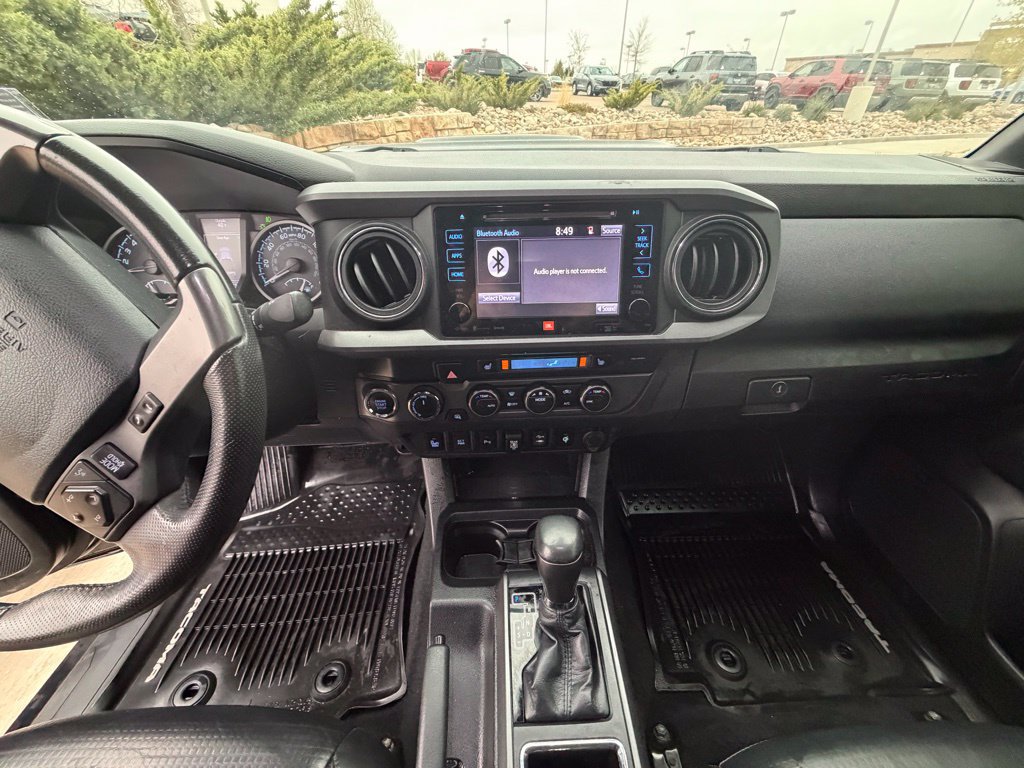 Used 2019 Toyota Tacoma TRD Sport w/ TRD Premium Sport Package AWD/4WD image 28