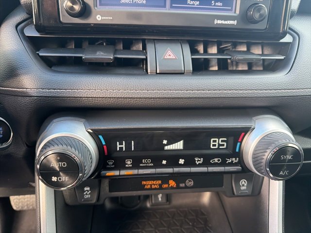 Used 2022 Toyota RAV4 XLE image 32