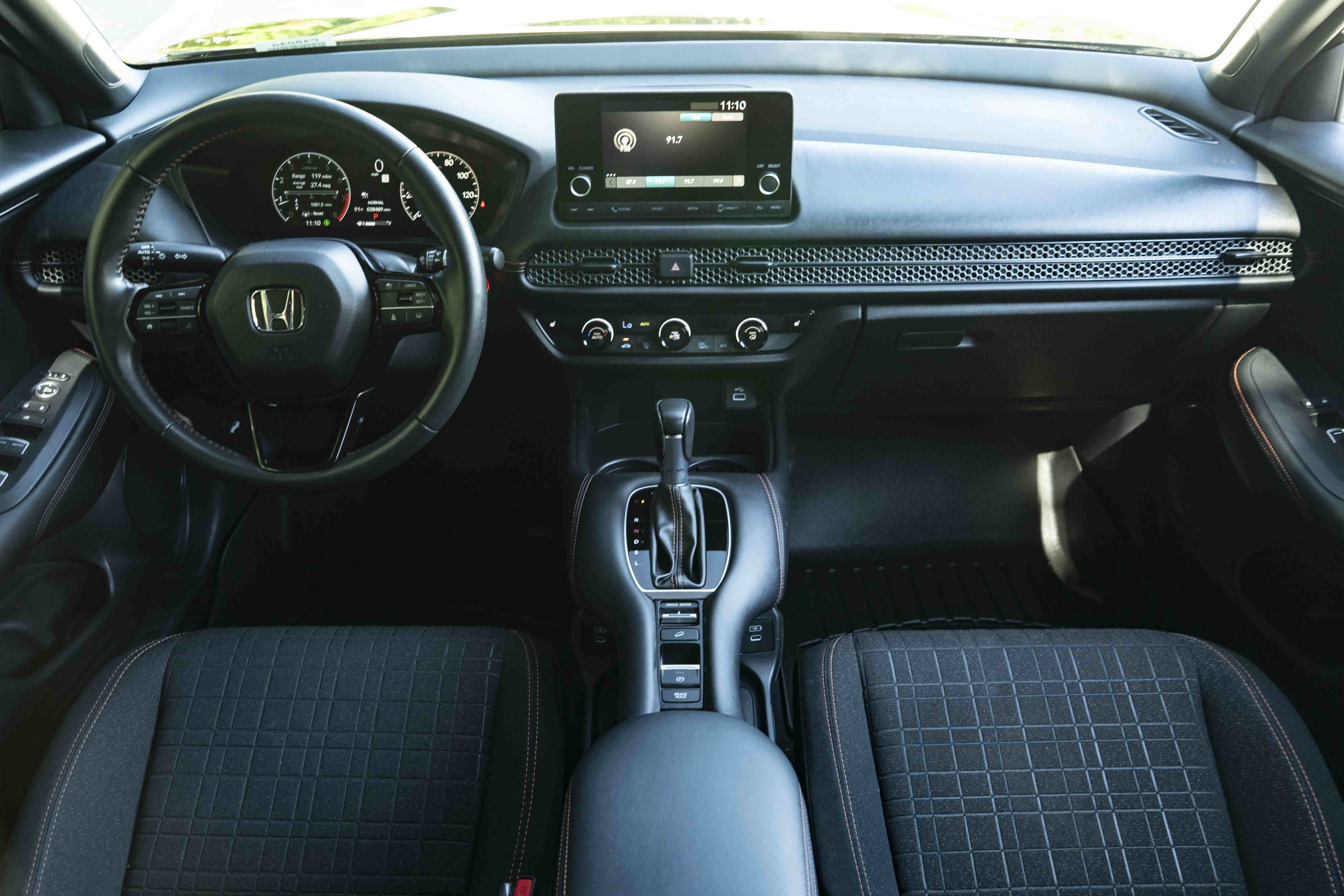 Used 2024 Honda HR-V Sport image 26