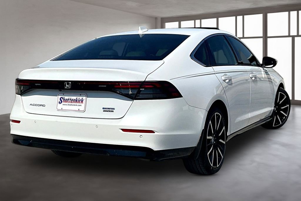 Certified 2025 Honda Accord Touring image 6
