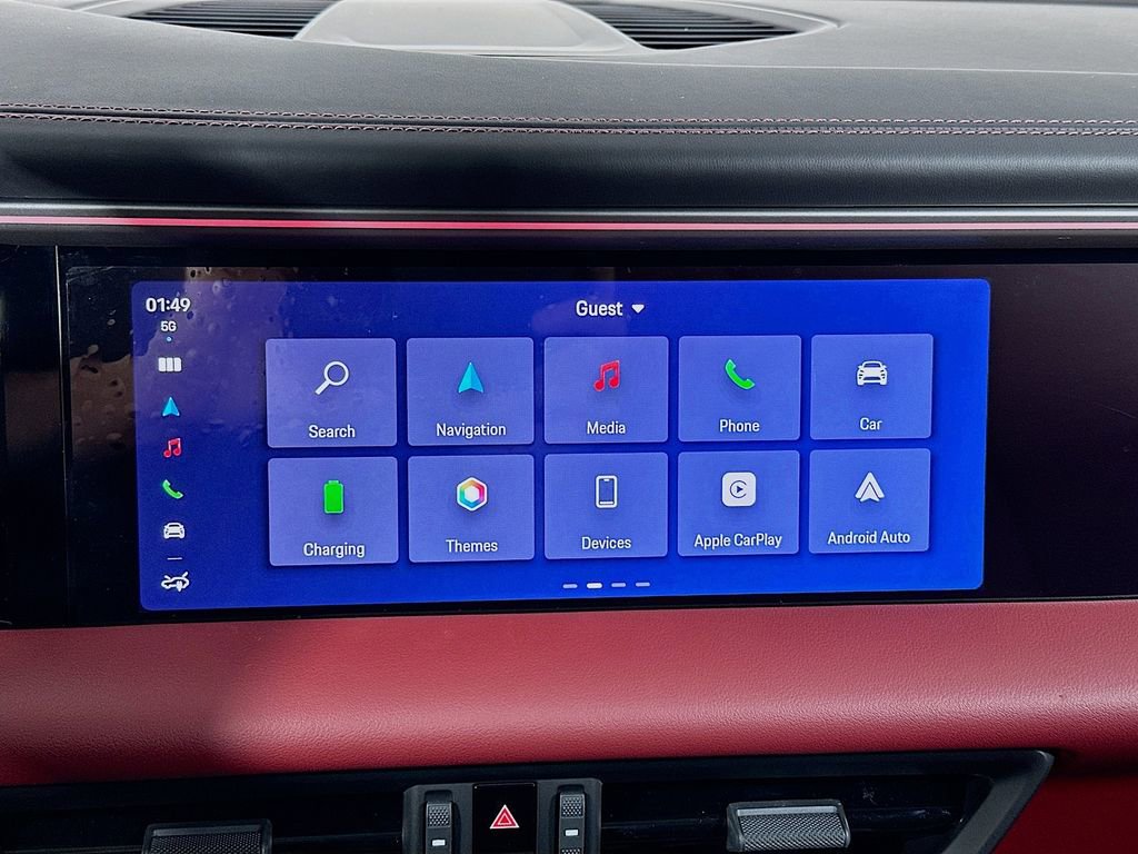 Certified 2025 Porsche Macan Electric image 15