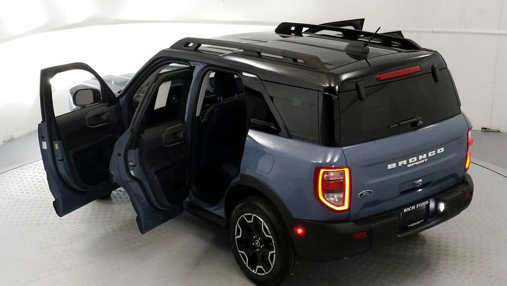 New 2025 Ford Bronco Sport Outer Banks w/ Outer Banks Tech Package+ image 23