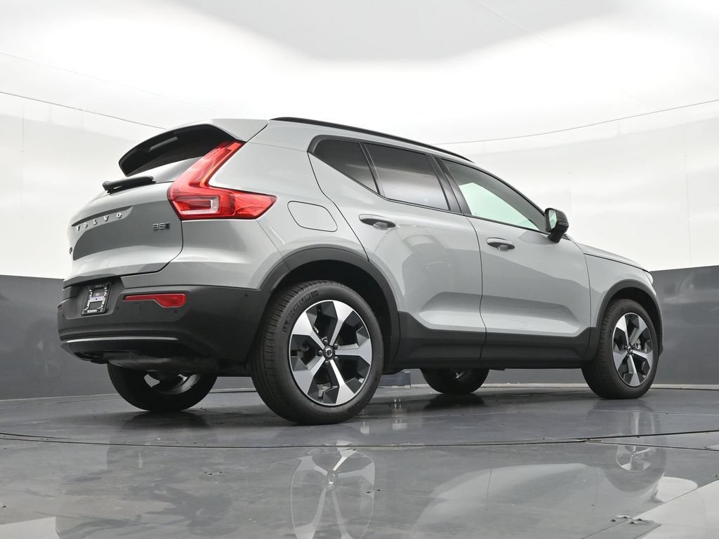 New 2026 Volvo XC40 B5 Plus w/ Protection Package Premier AWD/4WD image 27