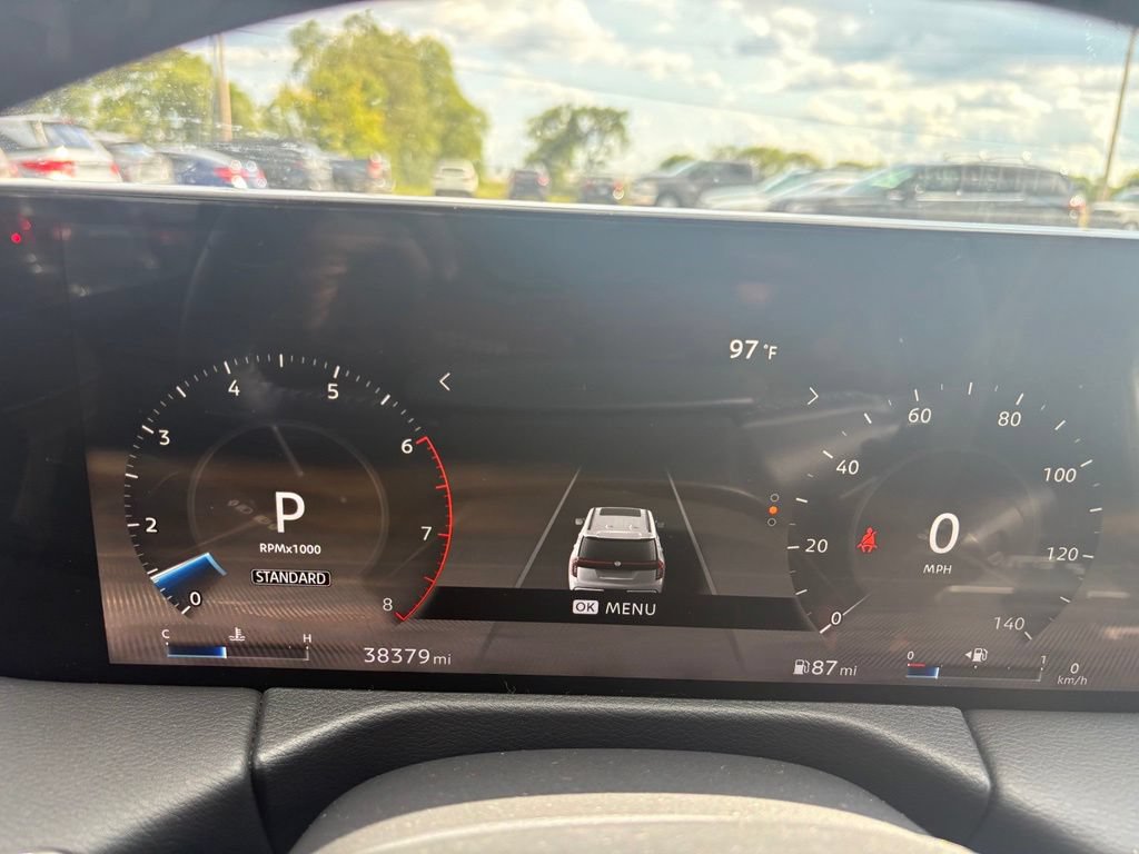 Used 2025 Nissan Armada Platinum RWD image 22
