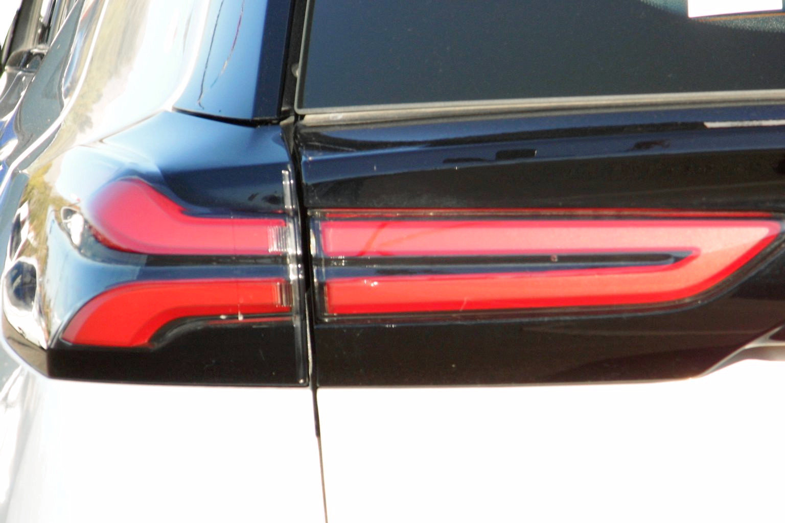 Used 2022 Chevrolet Bolt EUV Premier w/ Sun & Sound Package image 10