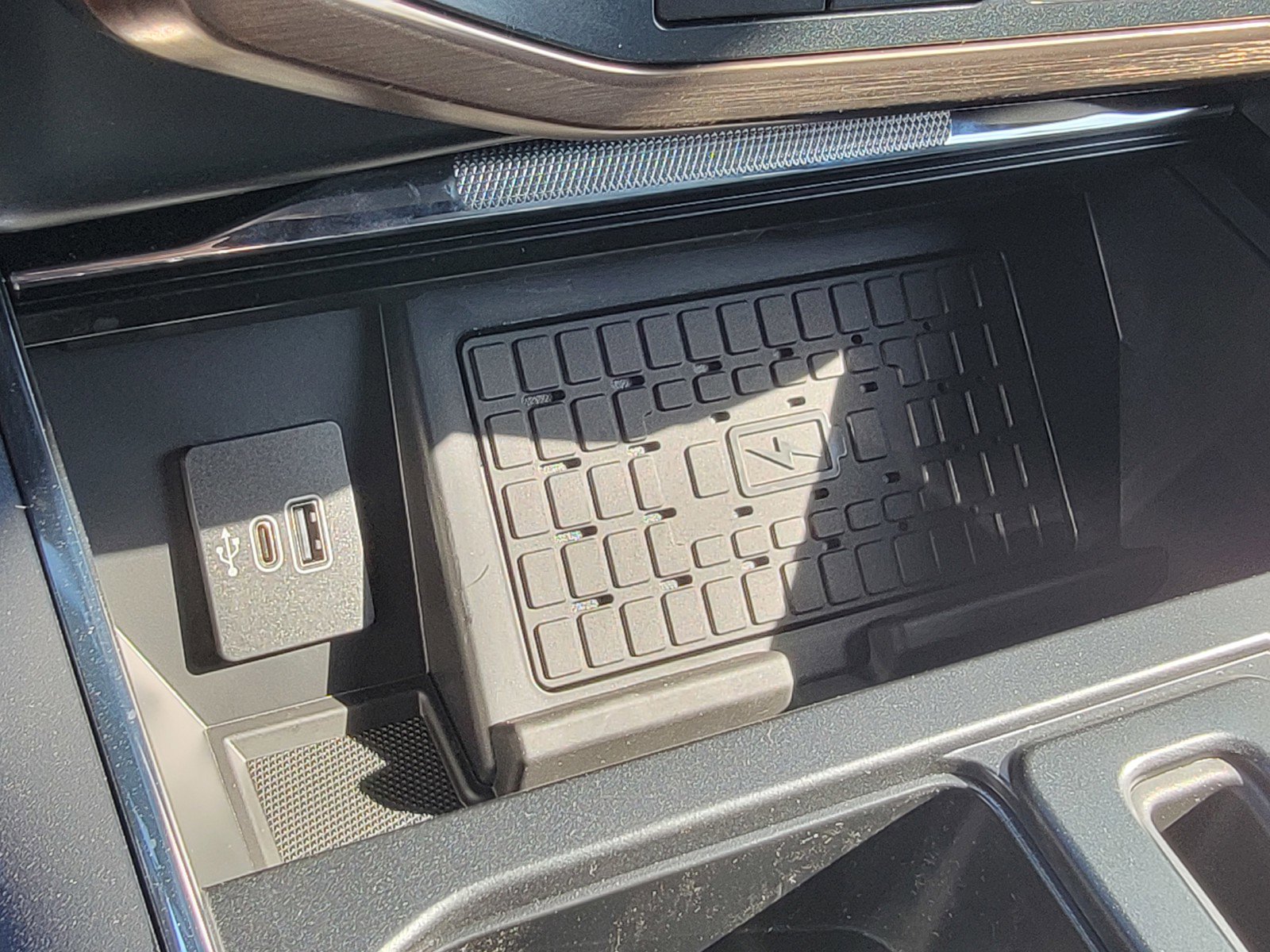 New 2025 Ford F150 Lightning Lariat image 21