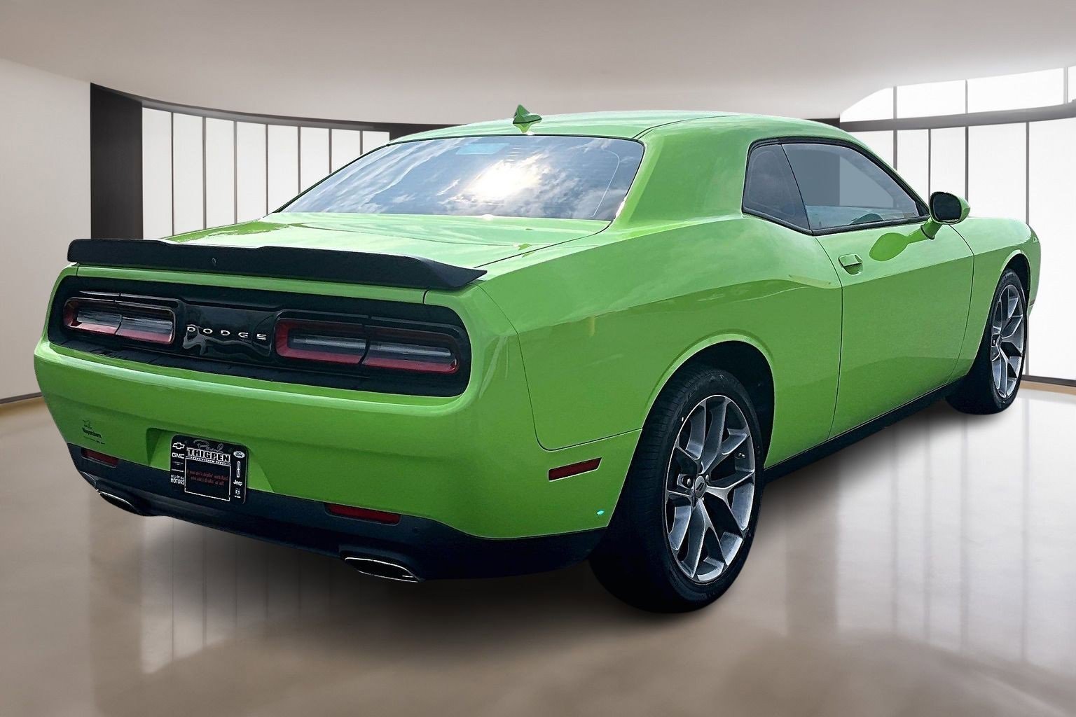 Used 2023 Dodge Challenger SXT w/ Plus Package image 6