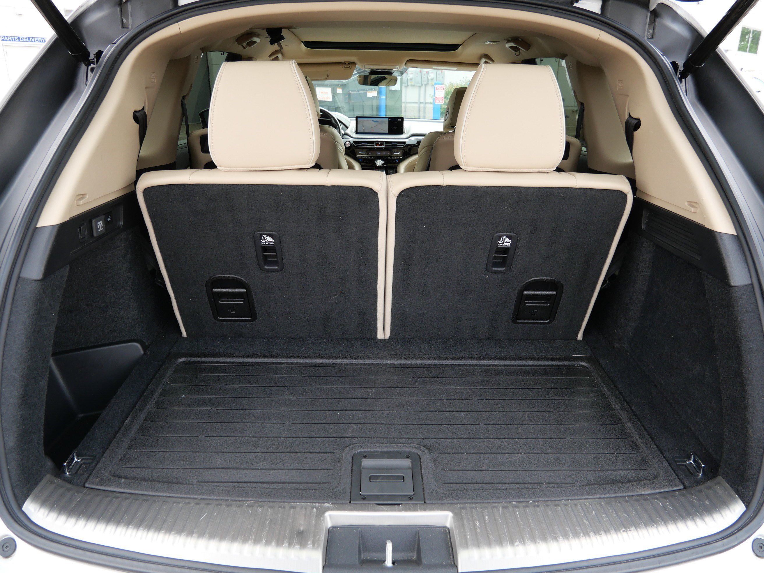 Used 2022 Acura MDX w/ Advance Package AWD/4WD image 18