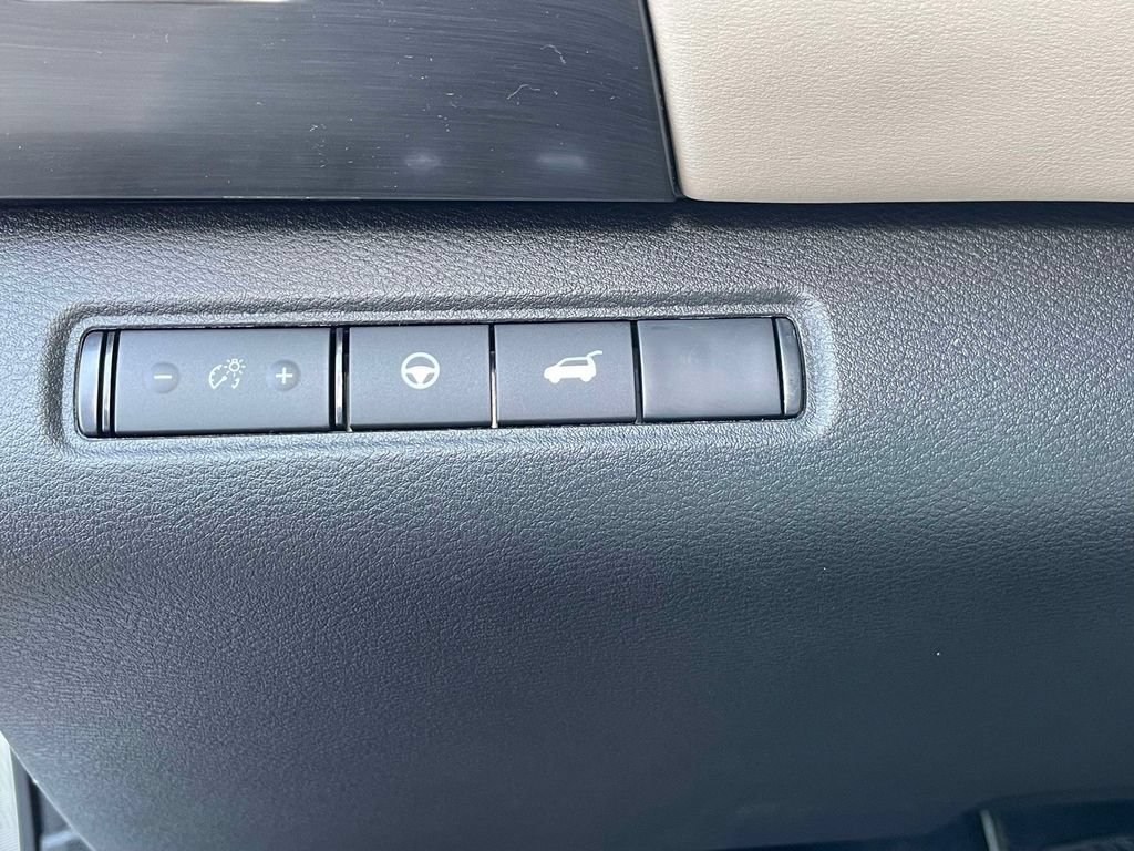 New 2026 Nissan Pathfinder SL w/ SL Premium Package FWD image 23