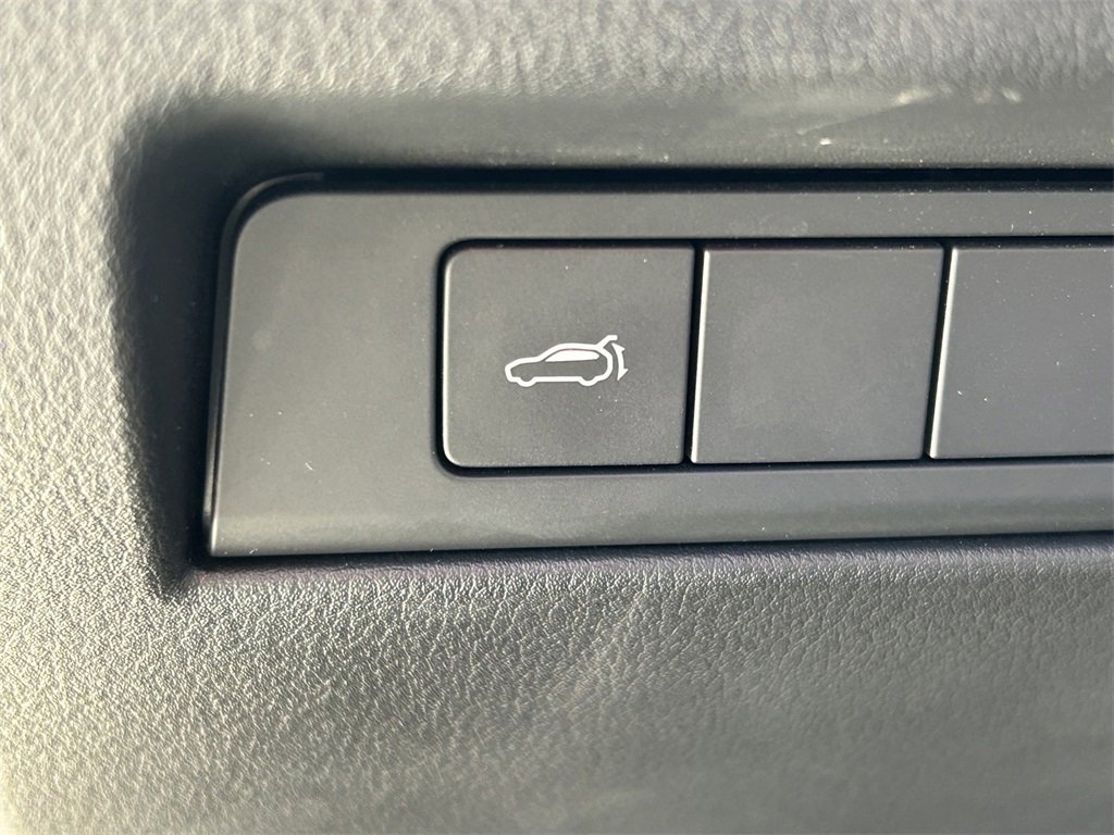 Used 2025 MAZDA CX-90 3.3 Turbo w/ Select Package image 28