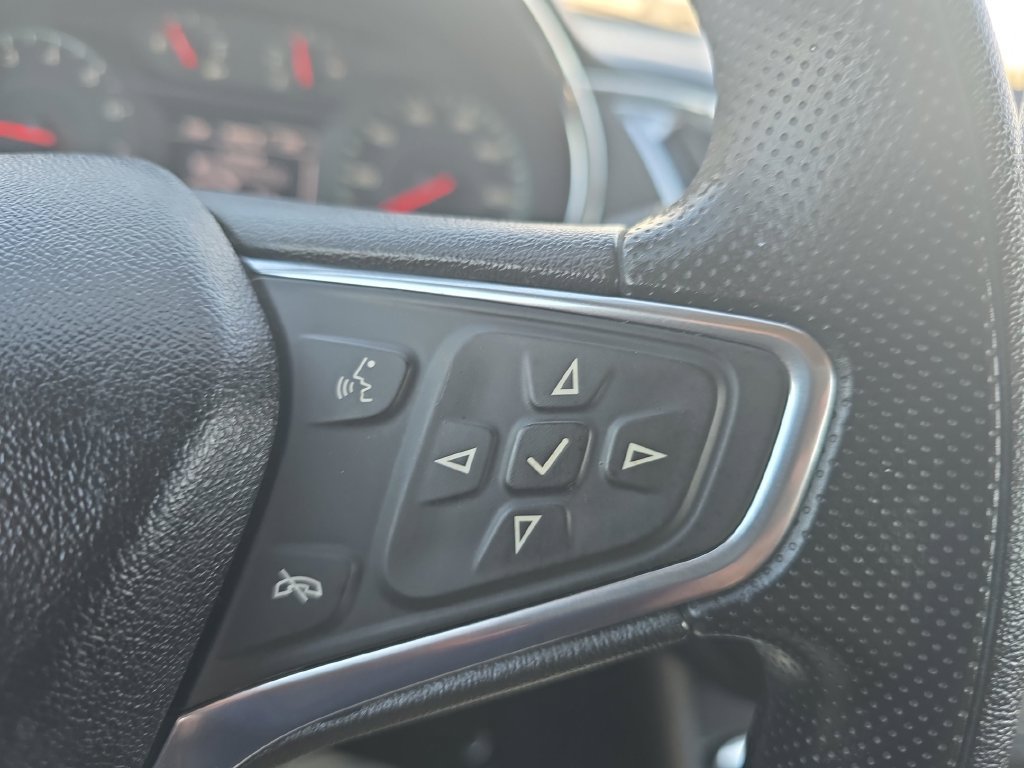Used 2019 Chevrolet Malibu LT FWD image 25