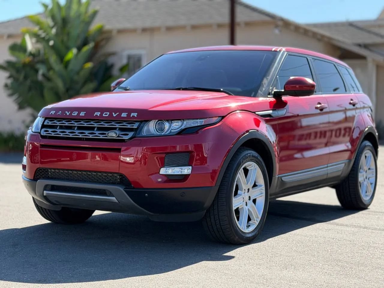Used 2014 Land Rover Range Rover Evoque Pure Premium AWD/4WD image 6