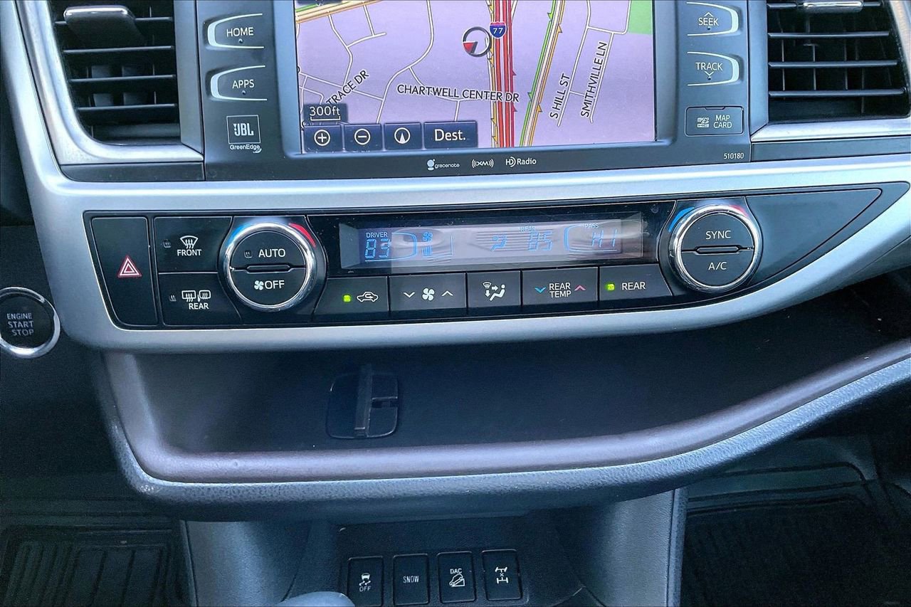 Used 2018 Toyota Highlander Limited image 20