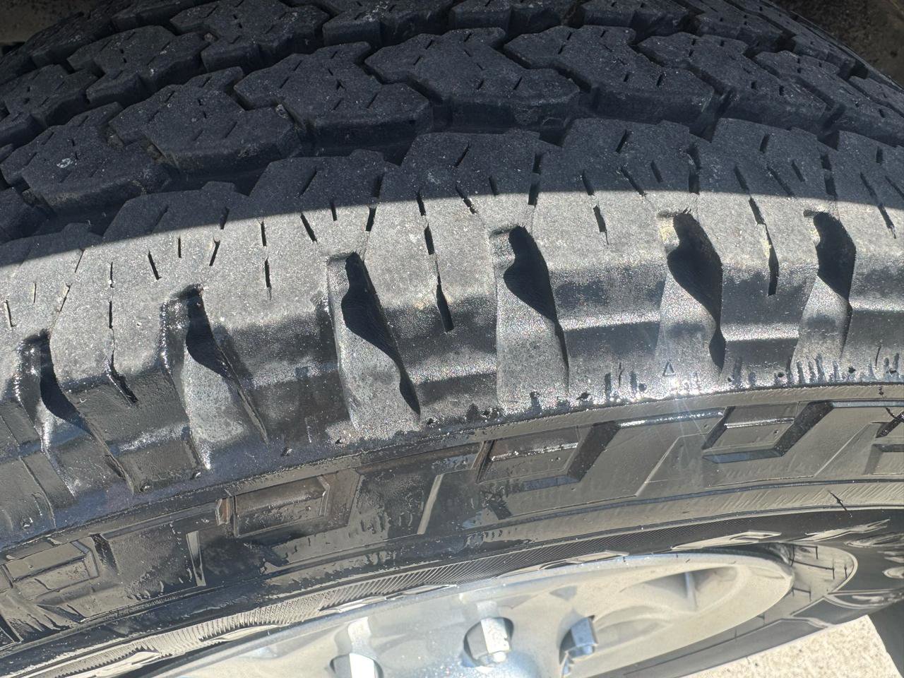 Used 2012 Ford E-250 and Econoline 250 w/ Insulation Pkg RWD image 9