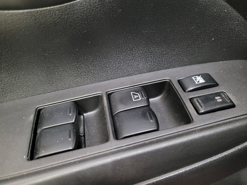 Used 2019 Nissan Versa SV FWD image 27
