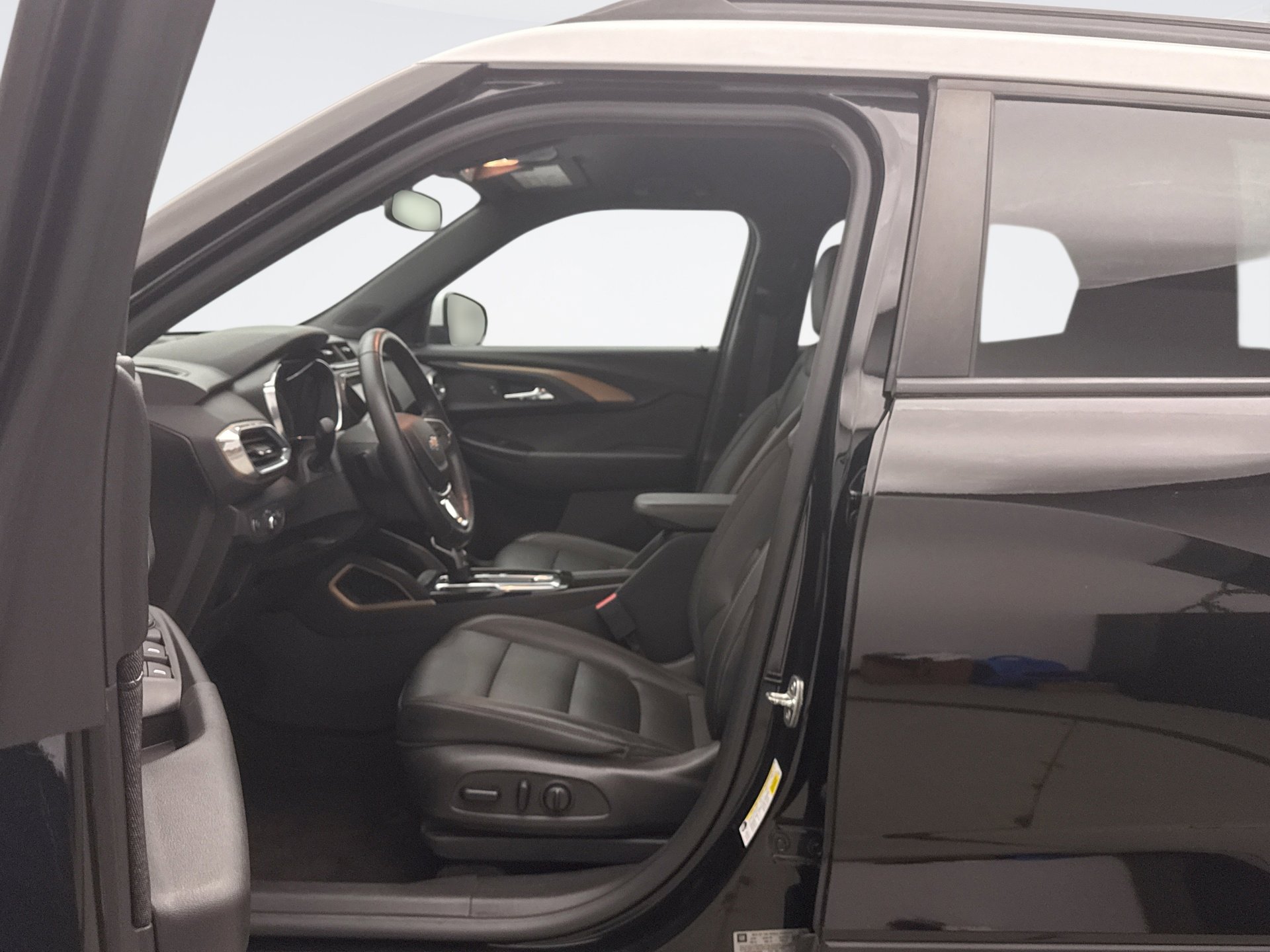 Used 2021 Chevrolet TrailBlazer ACTIV w/ Technology Package AWD/4WD image 8