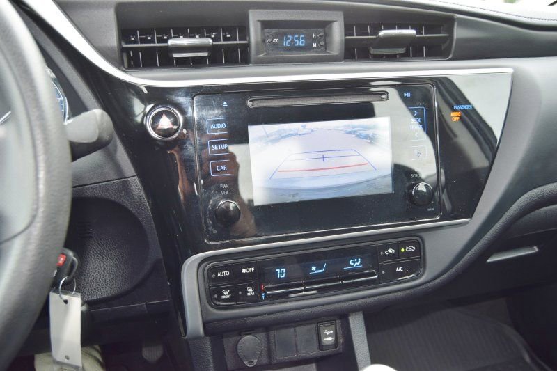Used 2019 Toyota Corolla LE FWD image 33