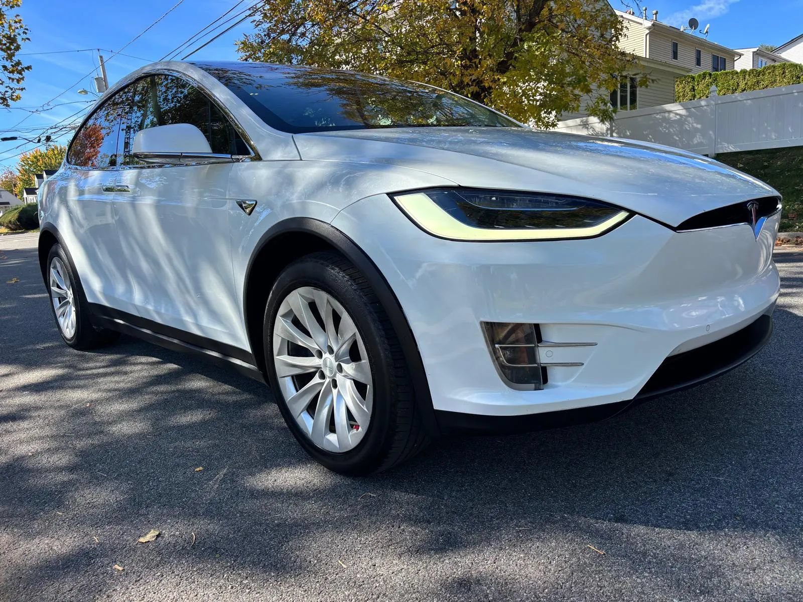 Used 2016 Tesla Model X 90D AWD/4WD image 9