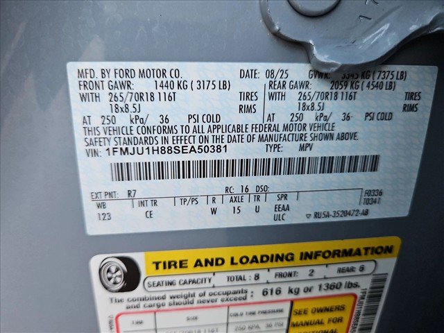 Used 2025 Ford Expedition Active RWD image 21