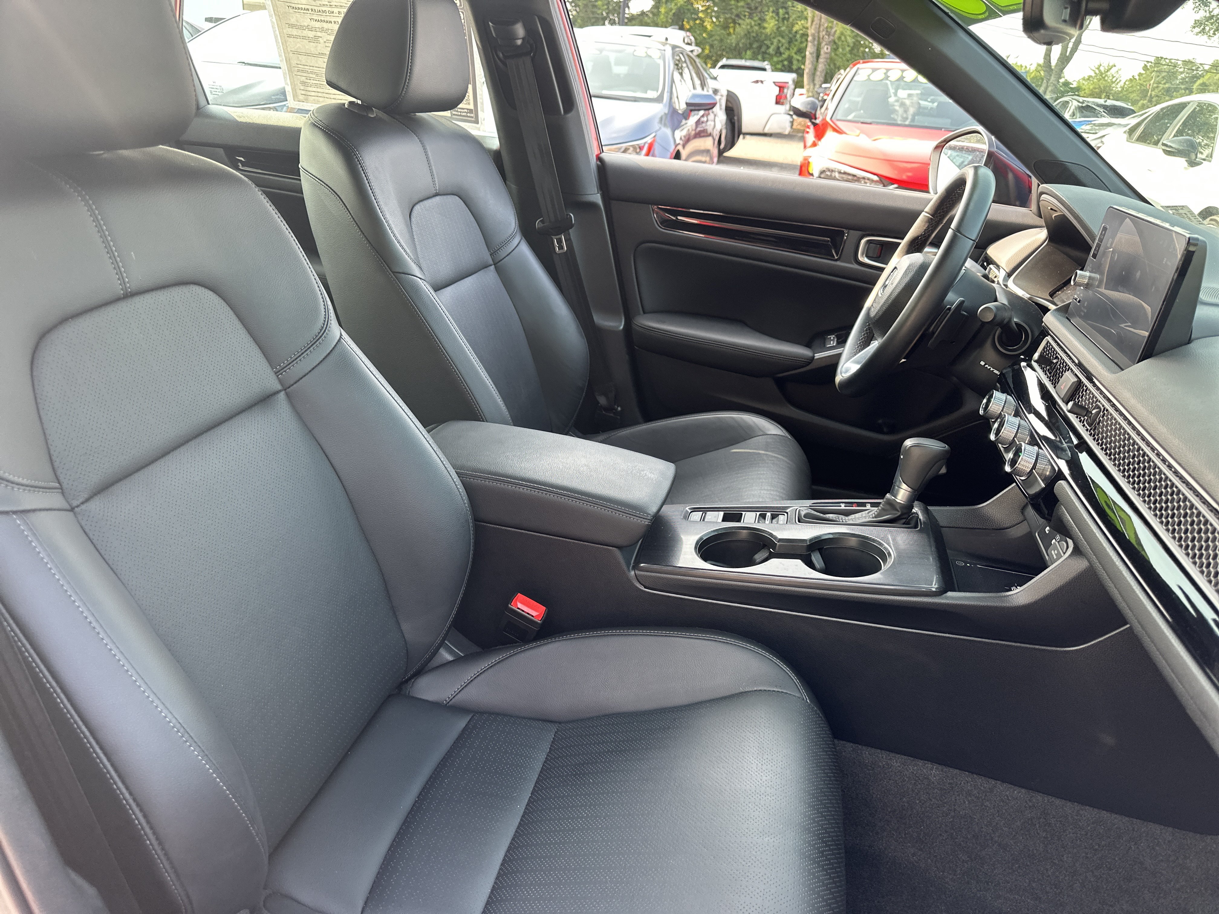 Used 2025 Honda Civic Sport Touring image 5
