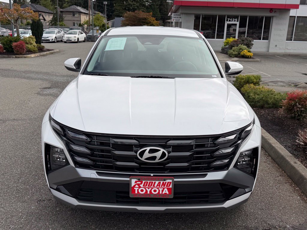 Used 2025 Hyundai Tucson SE AWD/4WD image 5