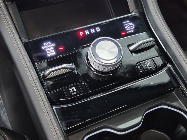Used 2023 Jeep Grand Cherokee L Summit AWD/4WD image 35