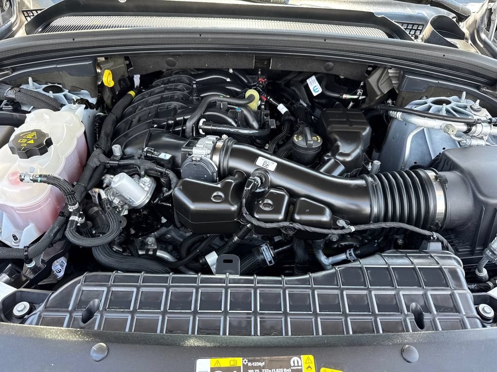 Certified 2024 Jeep Grand Cherokee Altitude AWD/4WD image 9