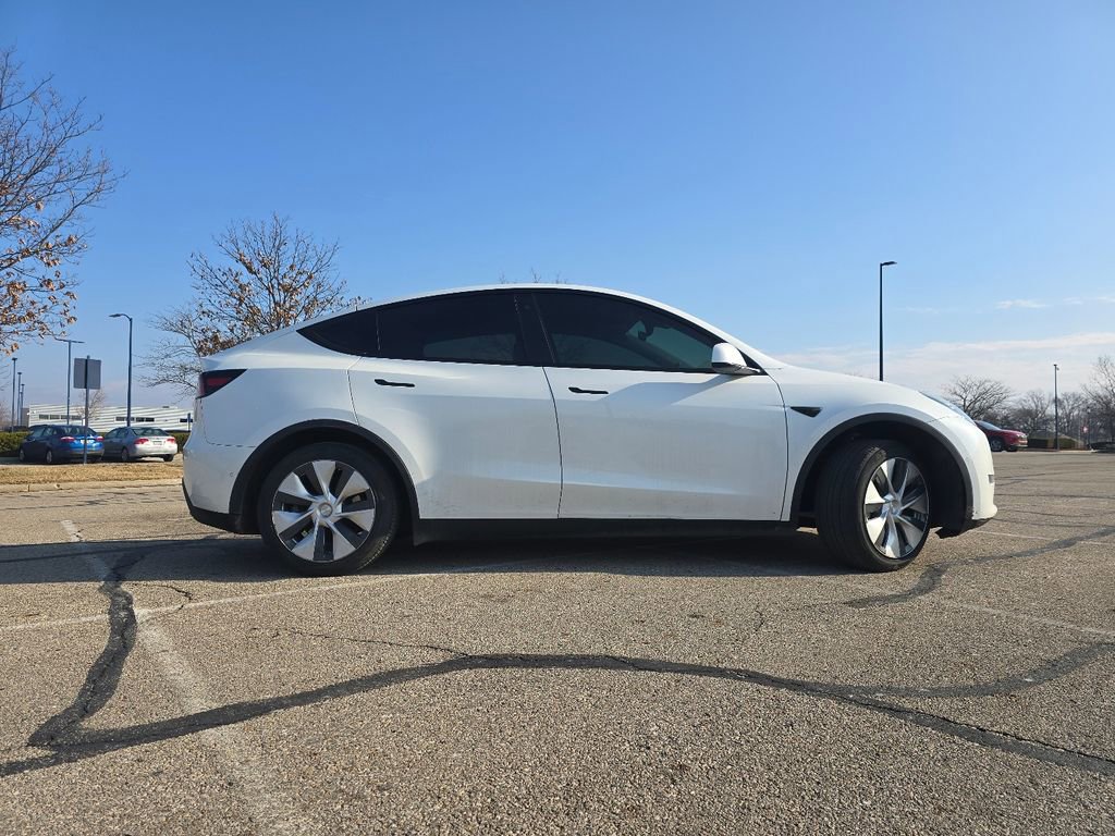 Used 2020 Tesla Model Y Long Range image 15