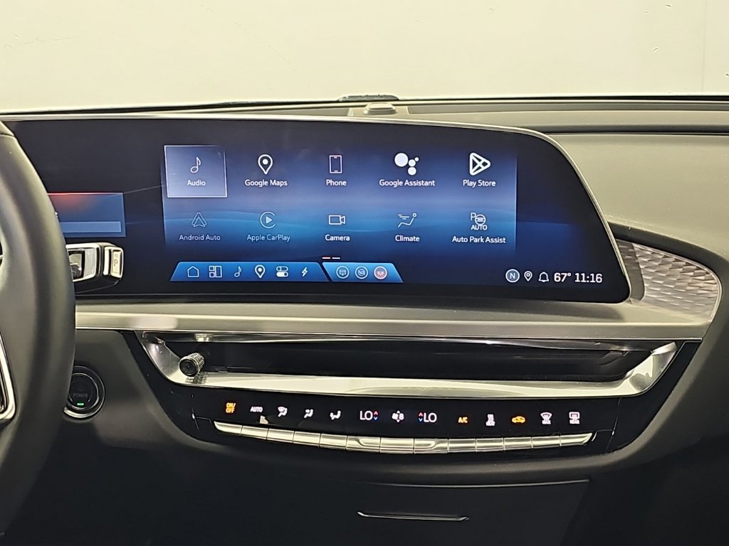 Used 2024 Cadillac Lyriq Sport RWD image 17