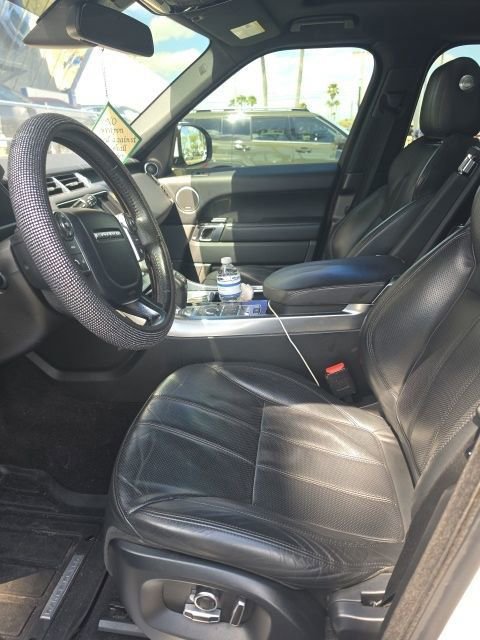 Used 2016 Land Rover Range Rover Sport HSE image 2