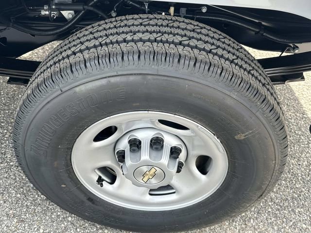 New 2026 Chevrolet Express 2500 w/ Driver Convenience Package RWD image 17