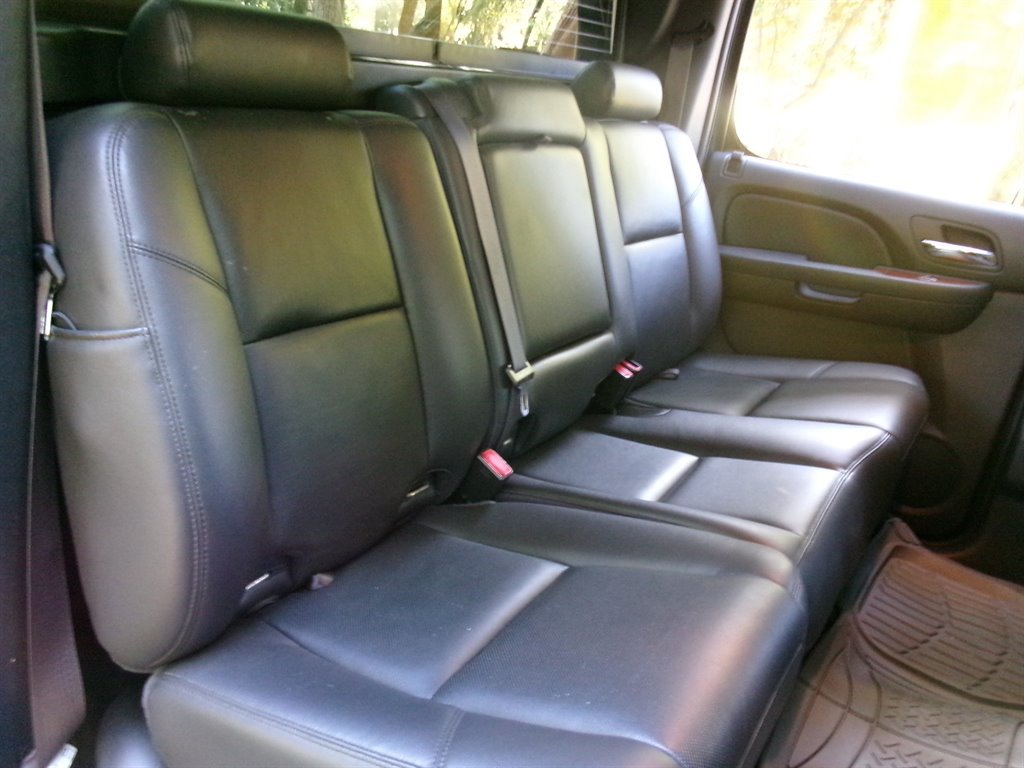 Used 2013 Chevrolet Avalanche LTZ RWD image 26