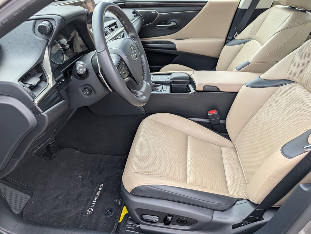Used 2021 Lexus ES 300h w/ Premium Package FWD image 12