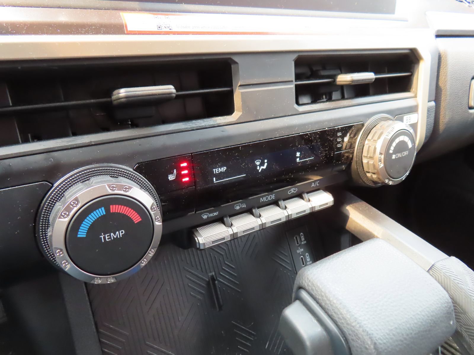 Used 2025 Toyota Tacoma SR5 image 26