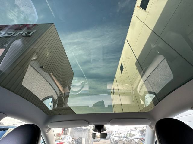 Used 2024 Tesla Model Y Long Range image 12