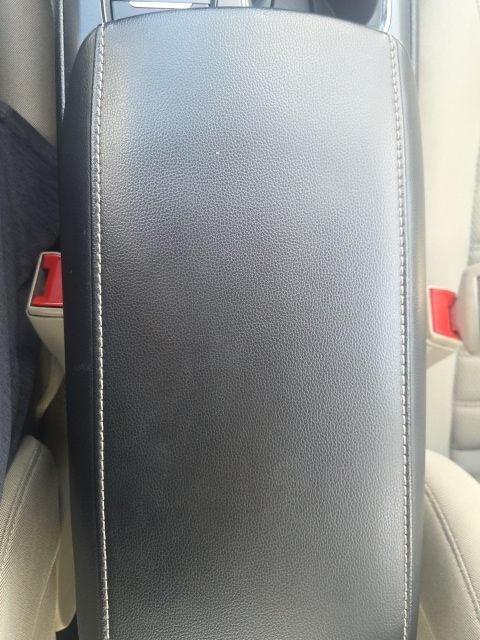 Used 2020 Ford Fusion SE FWD image 29