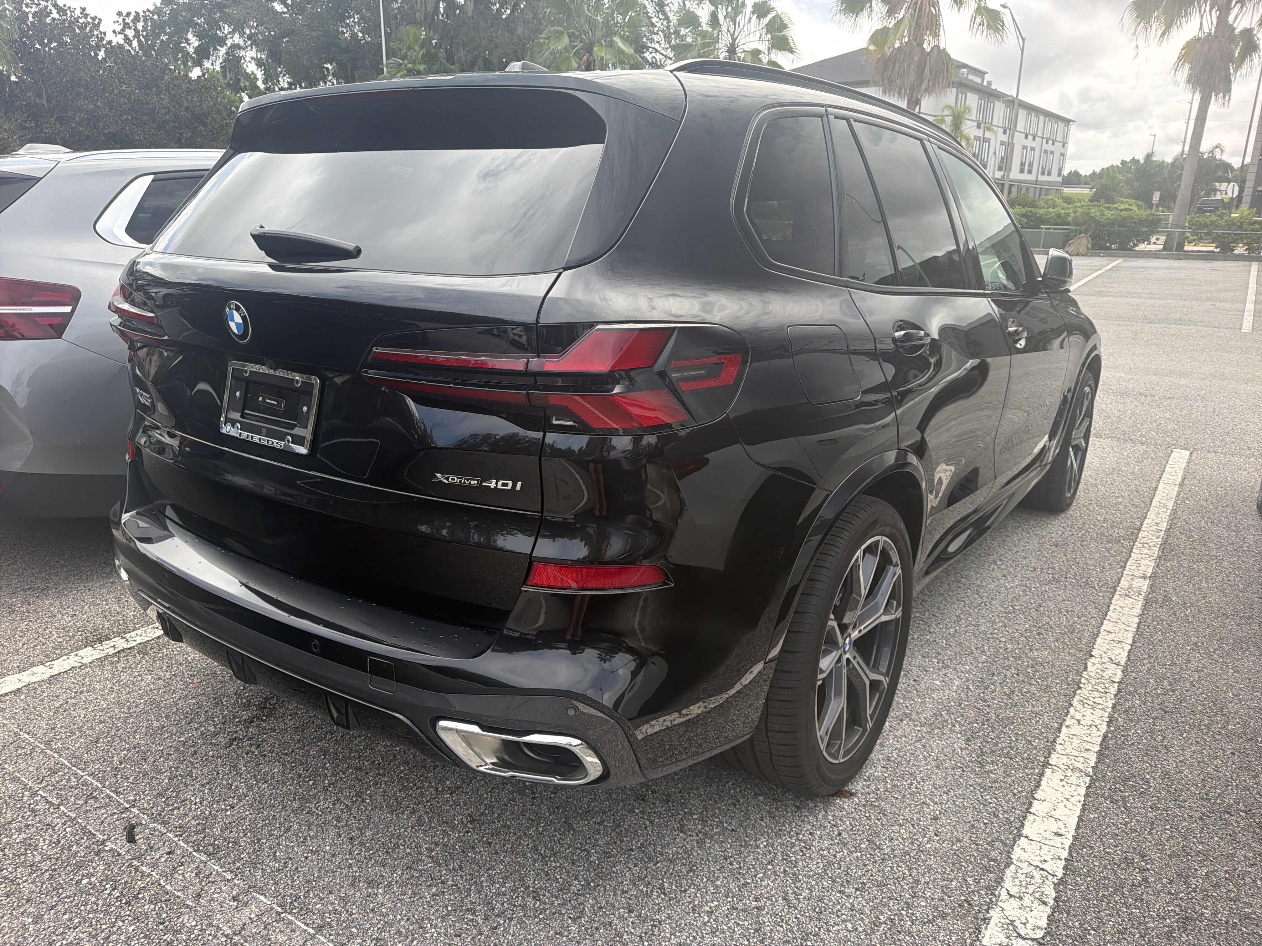 Certified 2026 BMW X5 xDrive40i w/ M Sport Package AWD/4WD image 2