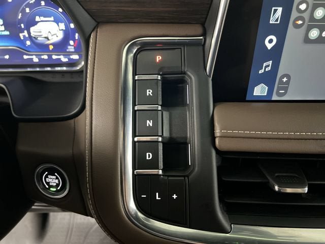 Certified 2023 Chevrolet Tahoe High Country w/ Premium Package 2 AWD/4WD image 16