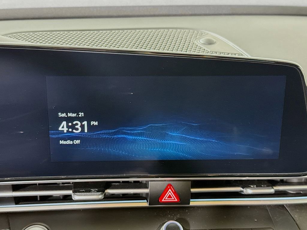 Certified 2023 Hyundai Elantra Limited FWD image 8