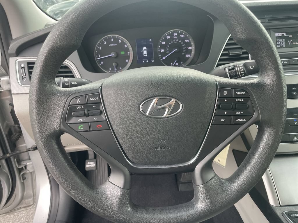 Used 2017 Hyundai Sonata SE FWD image 13